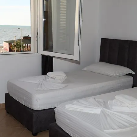 Del Sol Apartment Golem (Tirana)