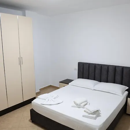 Del Sol Golem (Tirana)