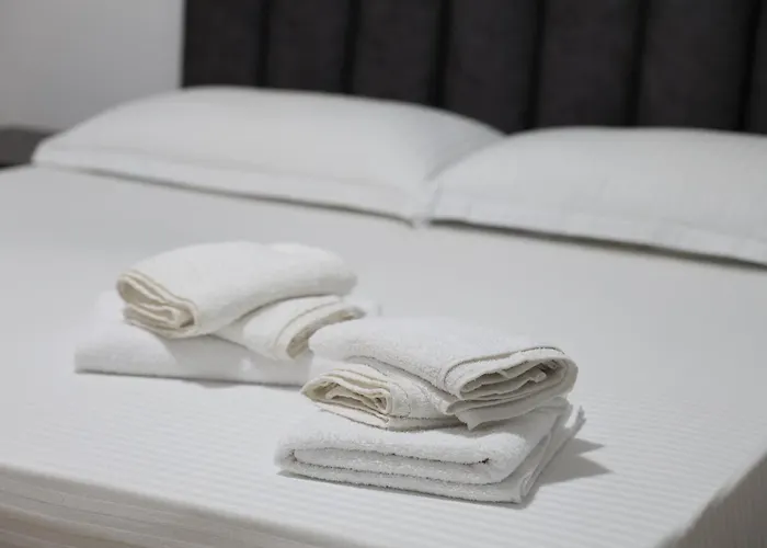 Del Sol * Golem (Tirana)